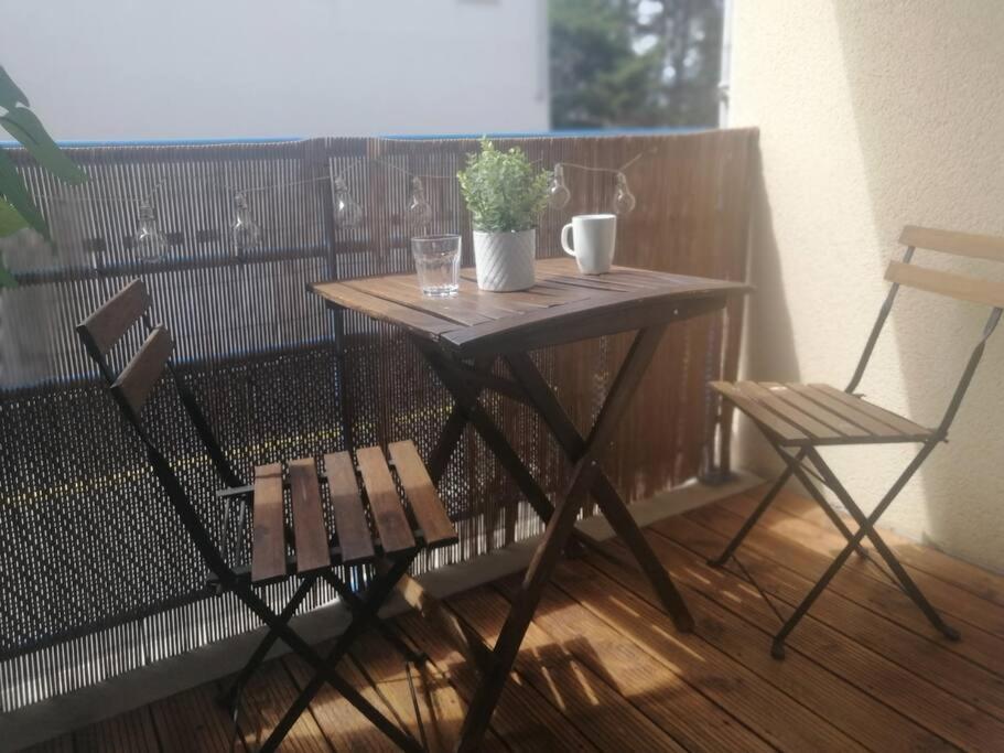 A 50 M De La Plage, Appartement De 35 M2 : Les Pieds Sales Brehal Exterior photo